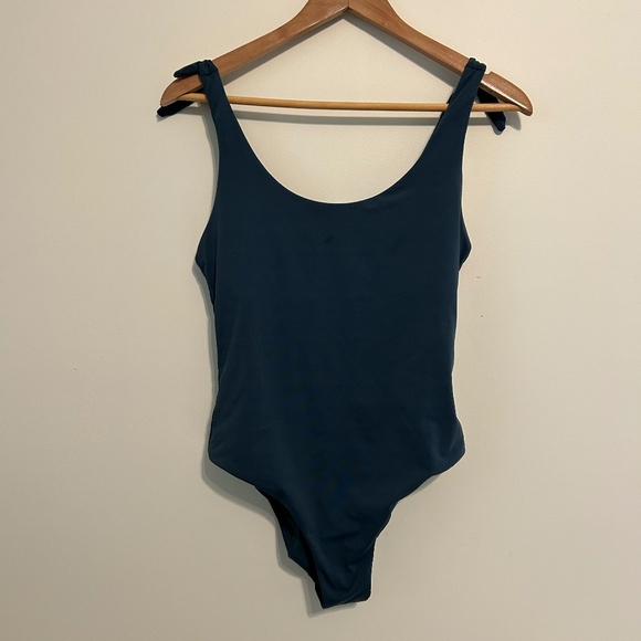 Carve Designs Sandhaven One-Piece Swimsuit - Picture 3 of 5